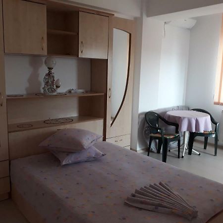 Apartament 3 Camere 康斯坦察 外观 照片
